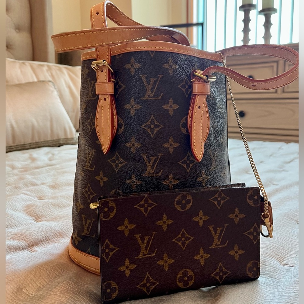 Louis Vuitton Vintage Petit Bucket Bag
